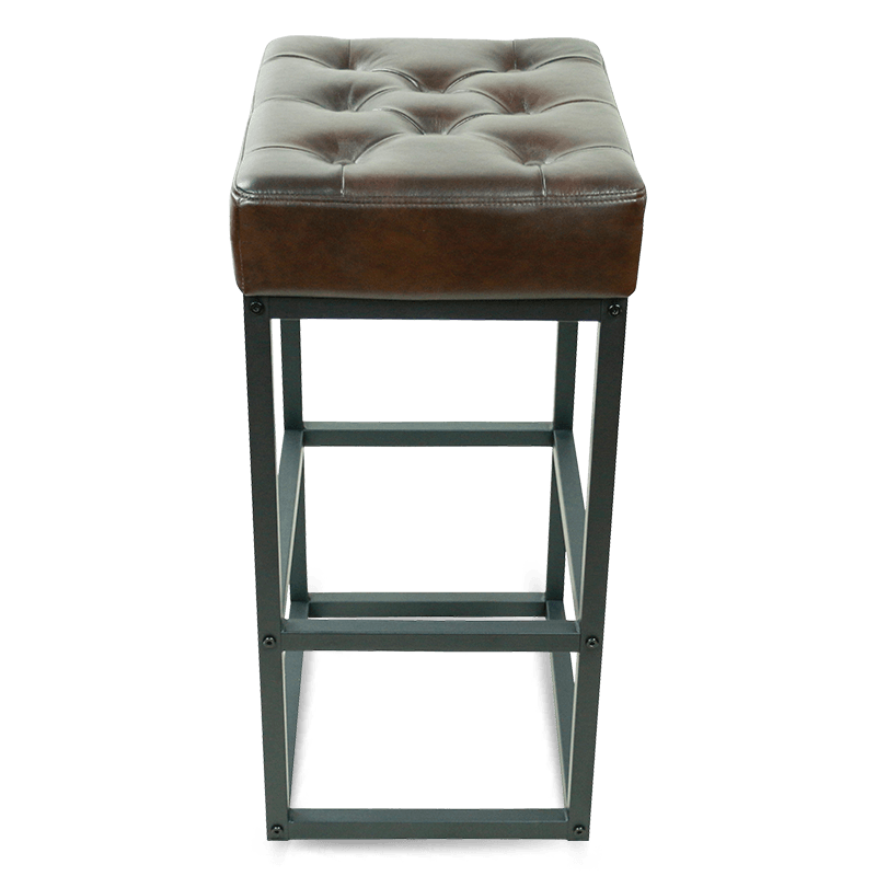 How does the choice of footrest design in a bar stool influence user comfort and posture over long periods of sitting?